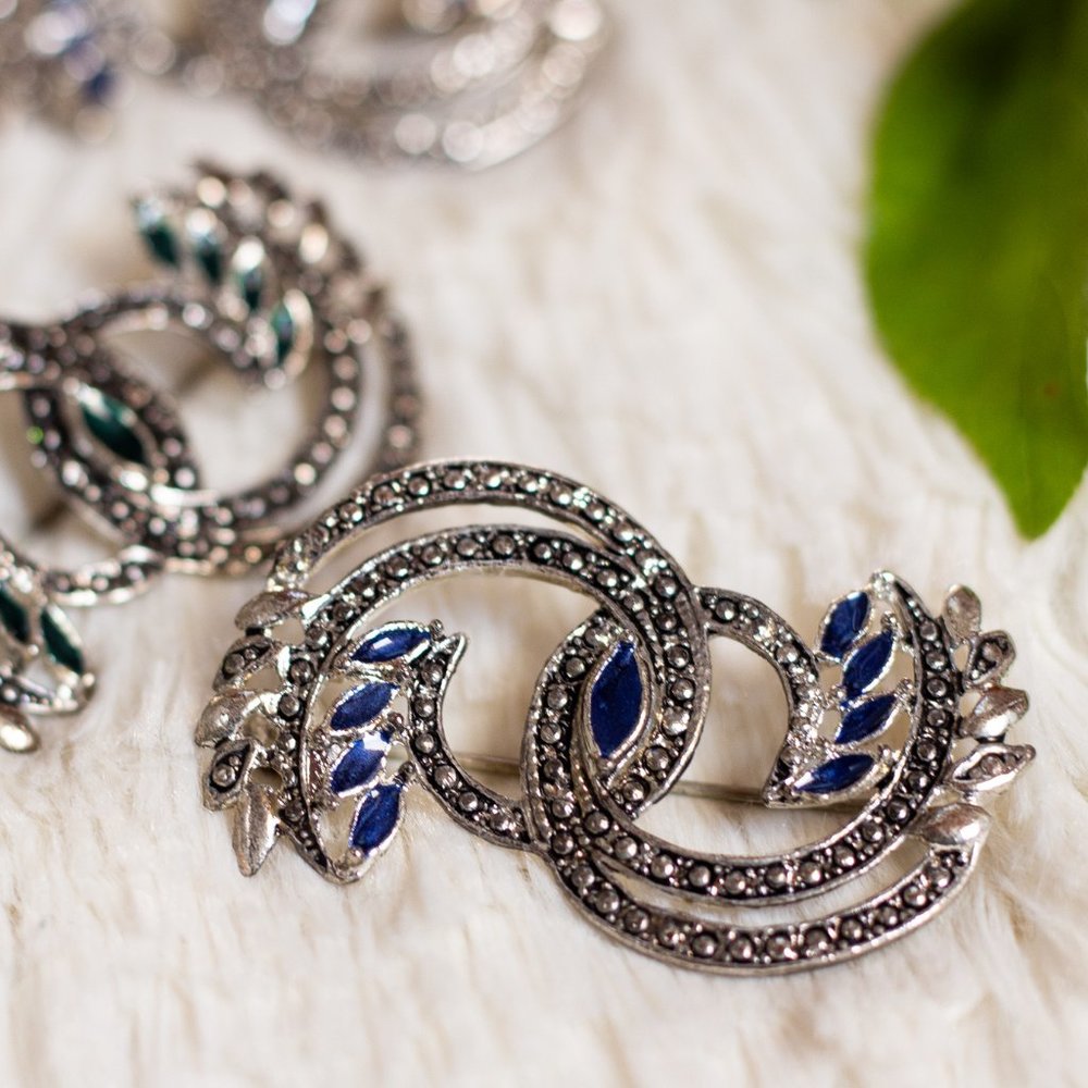 Blue Vintage Metal Leaf Brooch